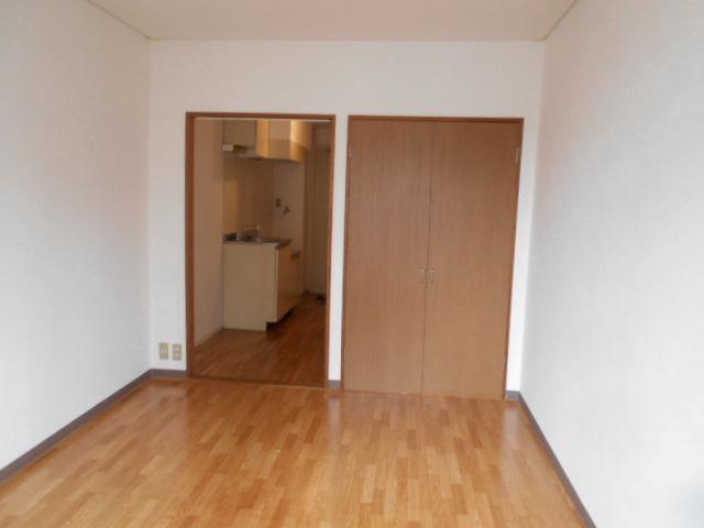 ジュネスドミール1階 リビング