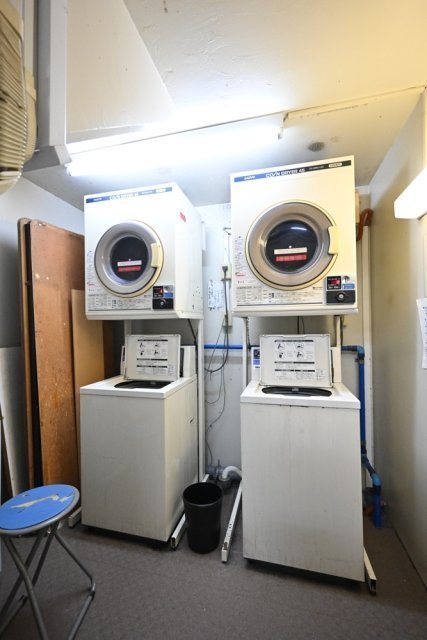 グレイス四谷3階 コインランドリー