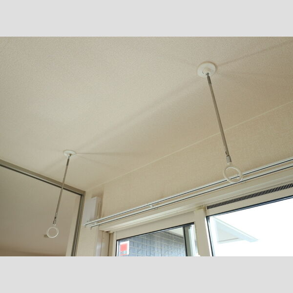 ル　リアン203号室 室内物干し