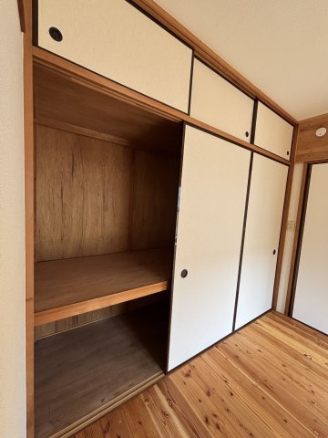 ベルカーサ橋本 収納