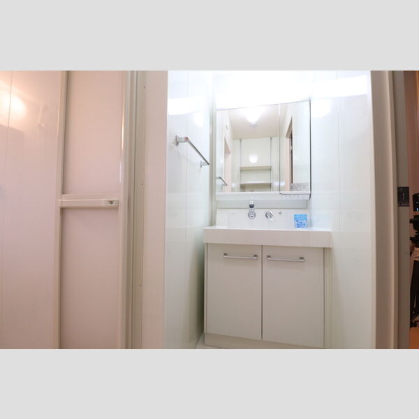 サンボナール北入曽 洗髪洗面化粧台