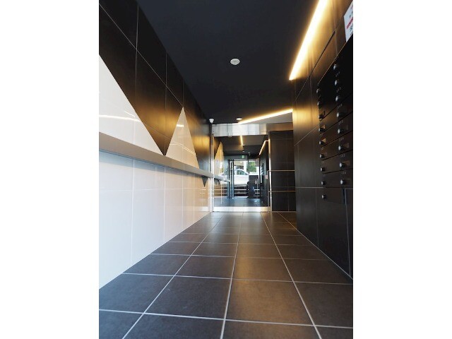 レオーネ方南町3階 エントランス