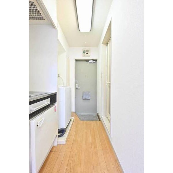 カーサ鵠沼0206号室 玄関