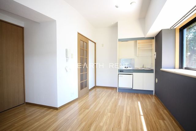 クオーレ目白台3階 ☆角部屋・2面採光の明るいお部屋☆