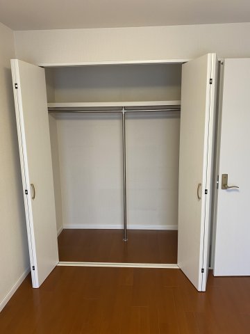 藤和中野坂上コープ604号室 十分な収納のあるクローゼット