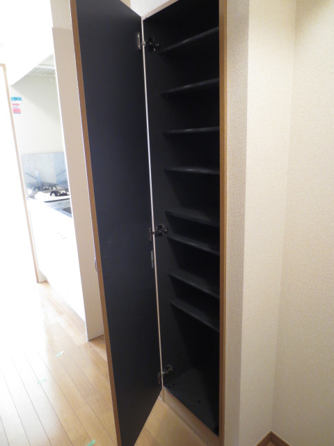 ＴＡＫＡＨＡＳＨＩ　ＭＡＮＳＩＯＮⅡ0401号室 下駄箱