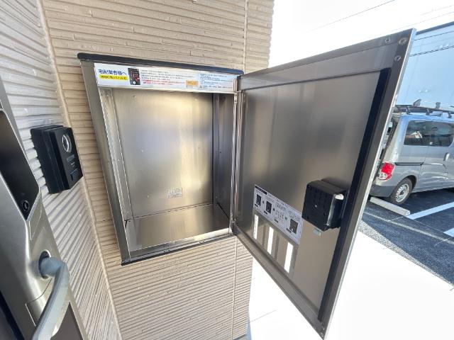 エスペランサ202号室 宅配BOX