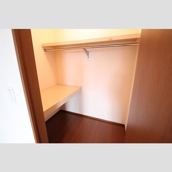 ウエストエーデル ウォークインクローゼット