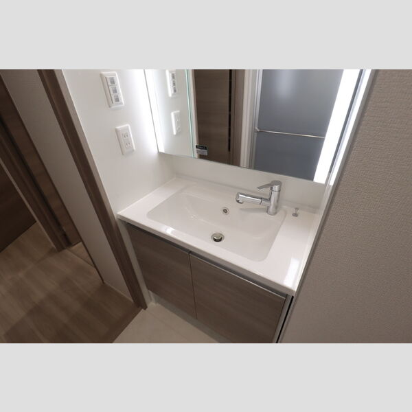 Resi NOIR(レジノワール)301号室 洗髪洗面化粧台