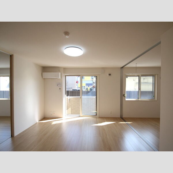 ドルフエンデⅢ LDK【12.5帖】