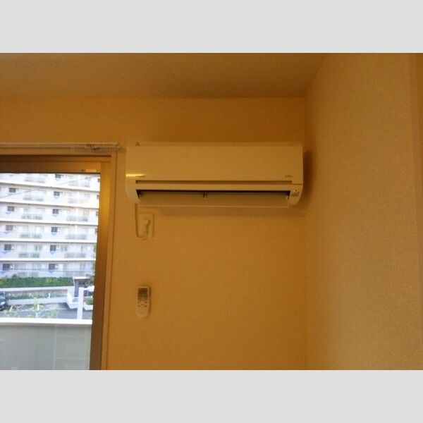 サニーヒルズⅠⅡⅢⅤⅤ201号室 エアコン