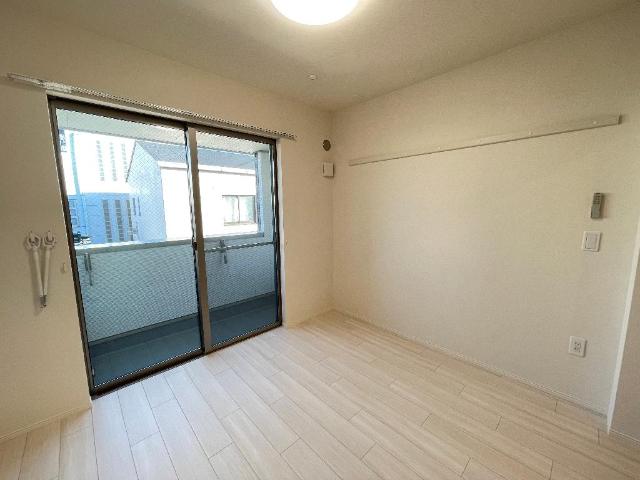 ノースハイツ 洋室