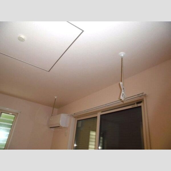 ハイフィールド　C 室内物干し