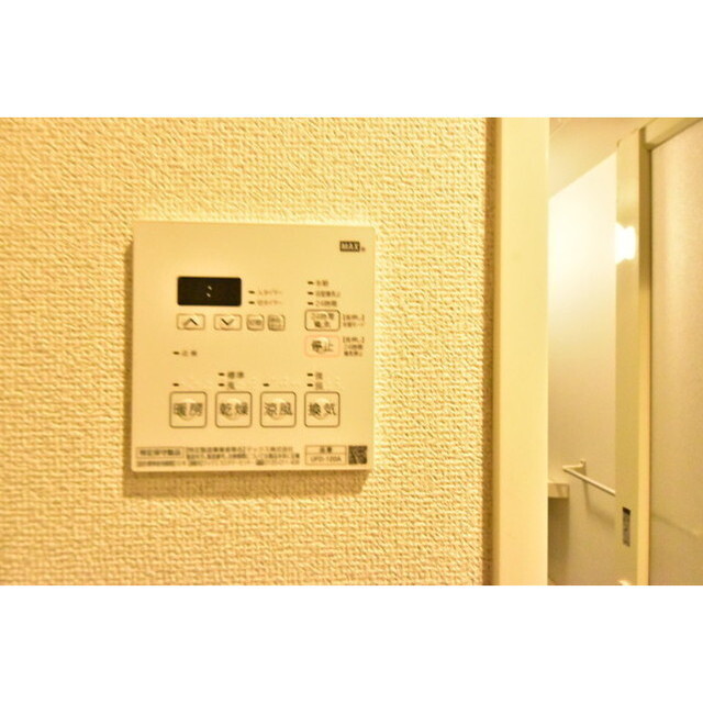 CRESCENT COURT 内観