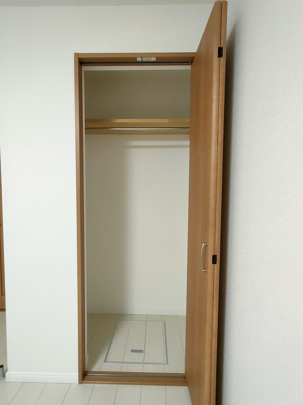 アネックス東川口1階 収納