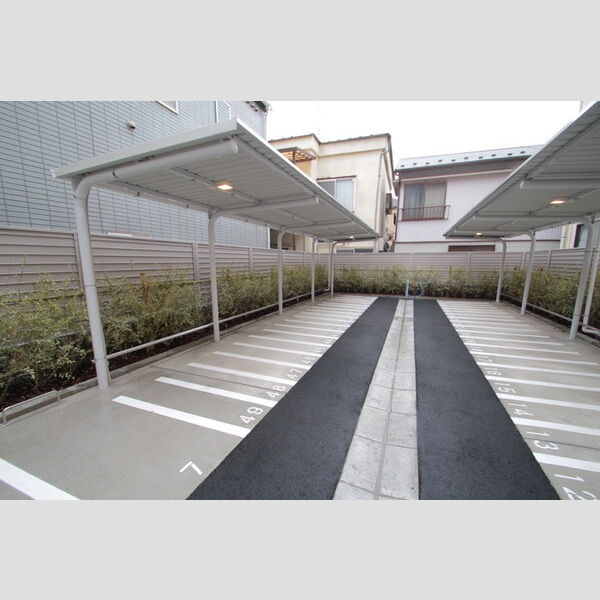 THE RESIDENCE OF TOKYO C18803号室 駐輪場には屋根があります!