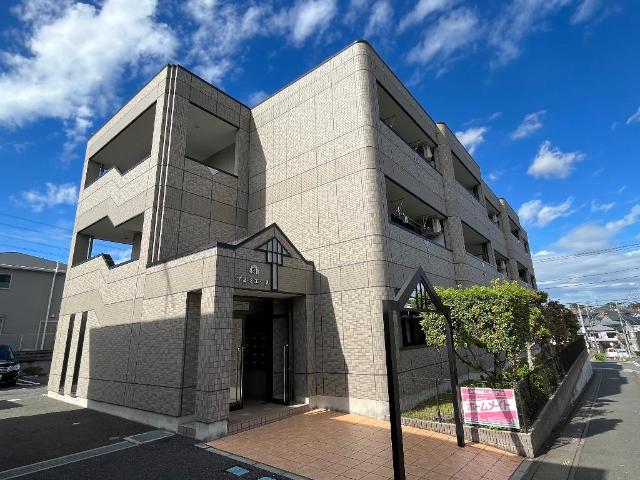 プルミエール 外観写真（昼）