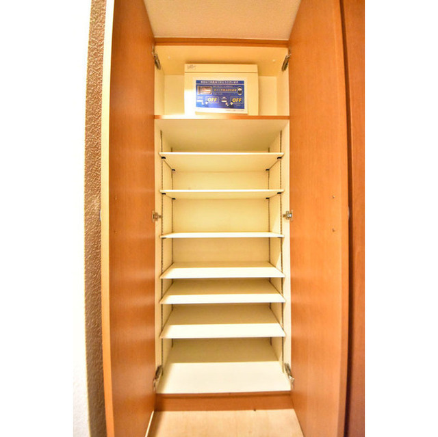 ヴェルト湯島 内観