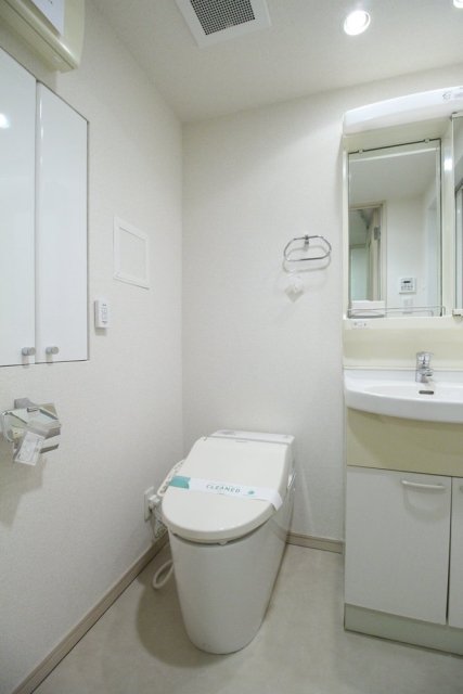 グランスイート月島リエール1階 トイレ