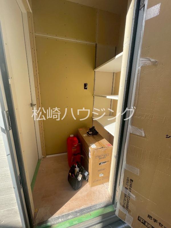 AW中野松が丘1階 玄関