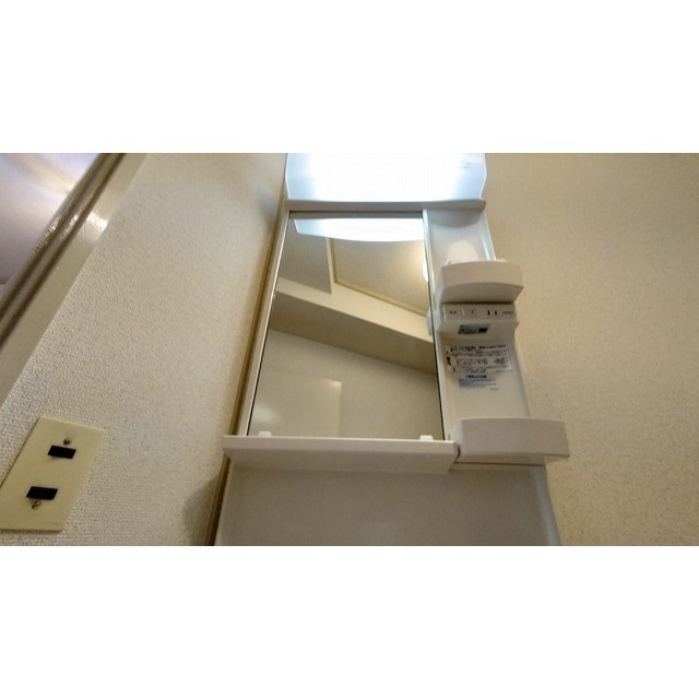 八王子はざま住宅 独立洗面台