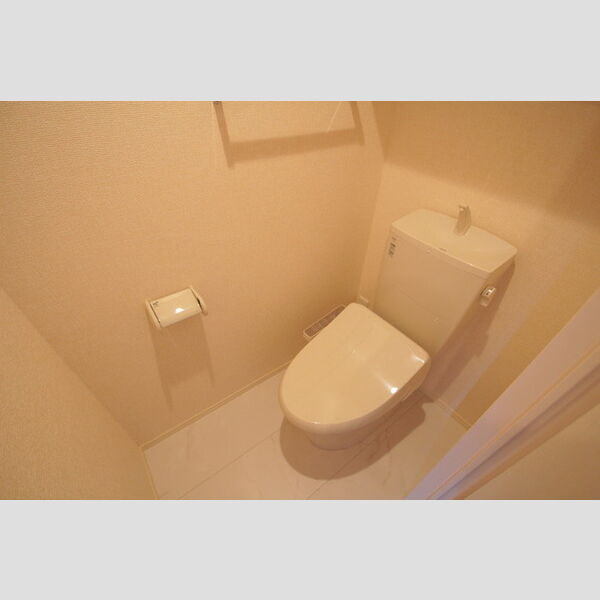 LUCIA(ルチア)202号室 トイレ