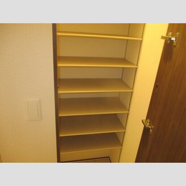 CLASSEUM都賀208号室 シューズボックス