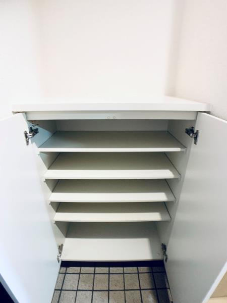 北品川アパートメント4階 リビング