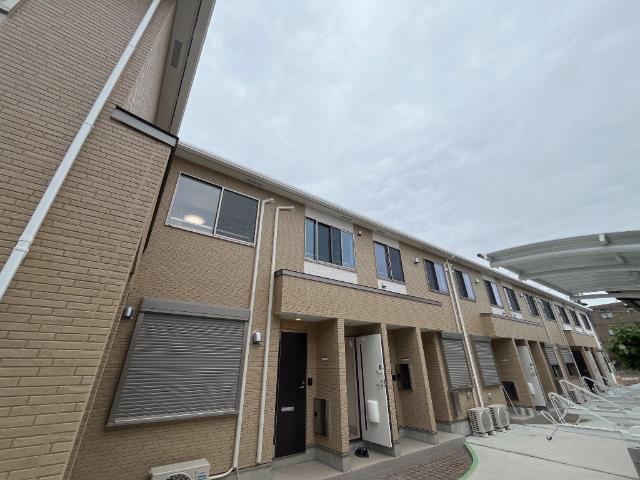 パレス北野203号室 外観写真（昼）