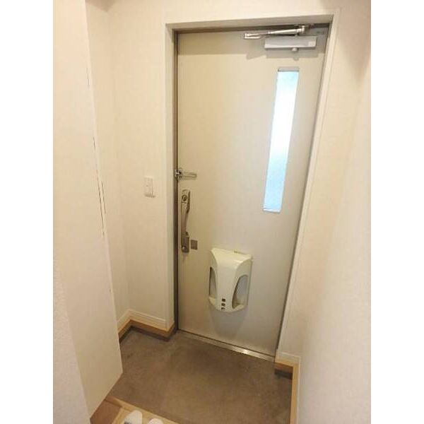 フラット柏0106号室 玄関