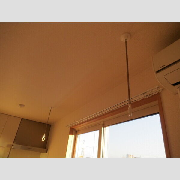 ベルデュール302号室 室内物干し