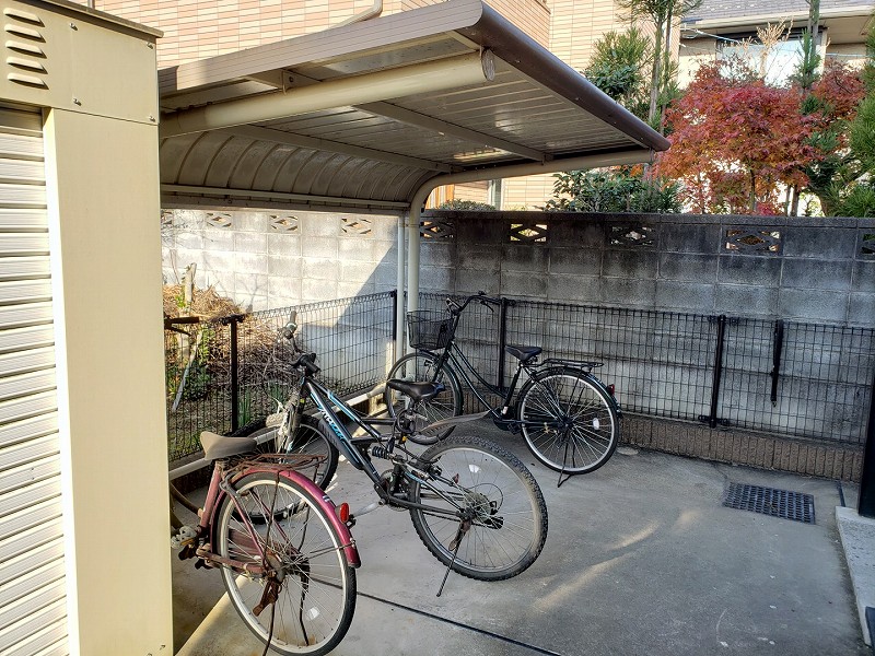 レオパレスディアタウンＣ105号室 駐輪場