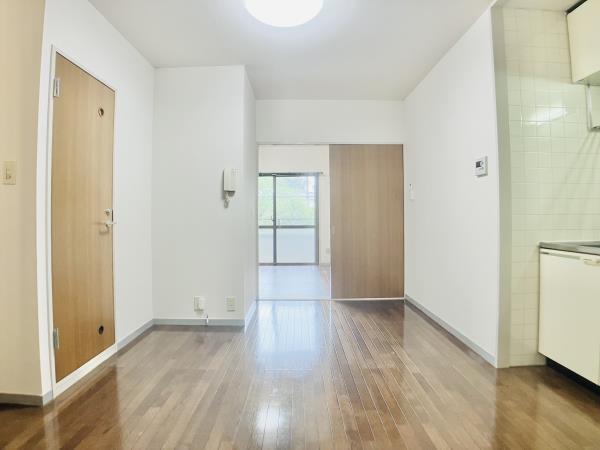 ファミール若月2階 リビング