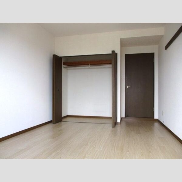 オーシャンビュー壱番館1504号室 洋室