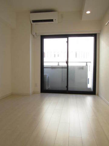 グランド・ガーラ桜木町駅前7階 居室にはダウンライトが付いています！