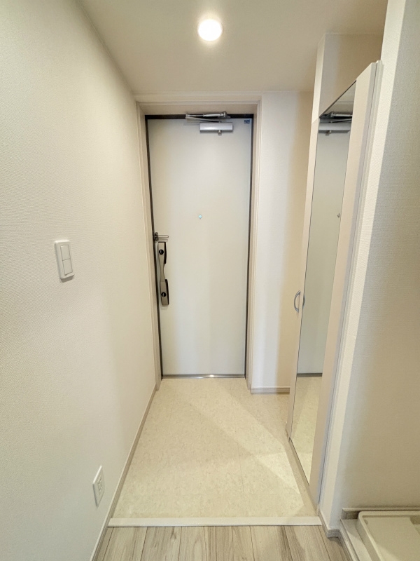 リブリ・高野2階 玄関