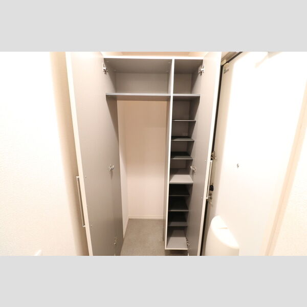 ヴューテラス　A102号室 シューズボックス