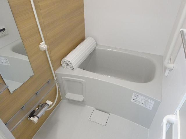 パーチェ・ＧＡＲＤＥＮ　Ⅱ バス（追焚き・浴室換気乾燥機）