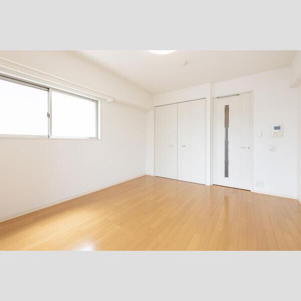 S-FORT船橋本町303号室 リビング