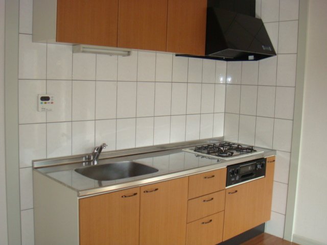 ローズウッド草花101号室 キッチン