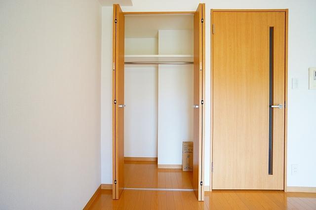 アーバンフラッツ八王子みなみ野3階 収納