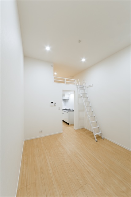 Ｇｌｕｃｋ　大宮公園1階 リビング