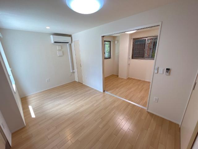 アコード・Ｋ102号室 リビング