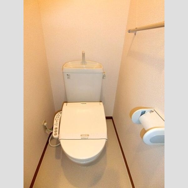 学遊館109号室 温水洗浄暖房便座