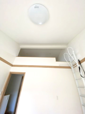 ＬＡＺＵＬＩ中村橋203号室 内観