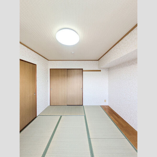 ヴァンベール神山　Ⅱ302号室 和室6帖