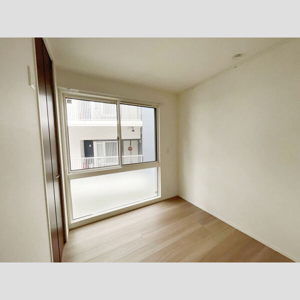 ルリアン綾瀬Ⅱ201号室 洋室