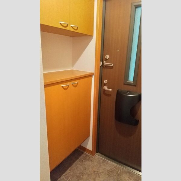 オークスコート　A 玄関