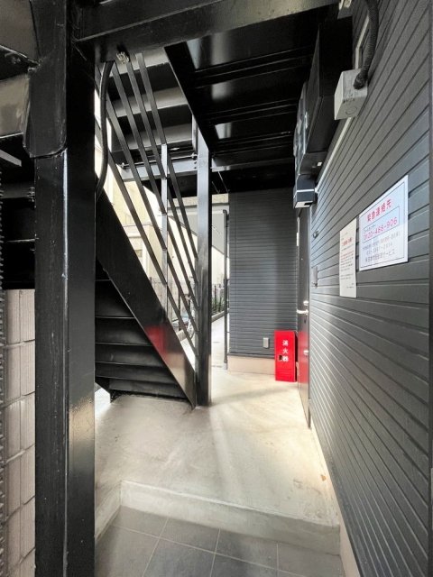 メゾン・ド・ソレイユ蒲田2階 エントランス