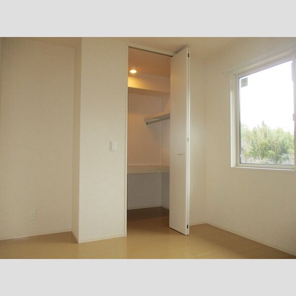 ボヌールヴィー206号室 洋室